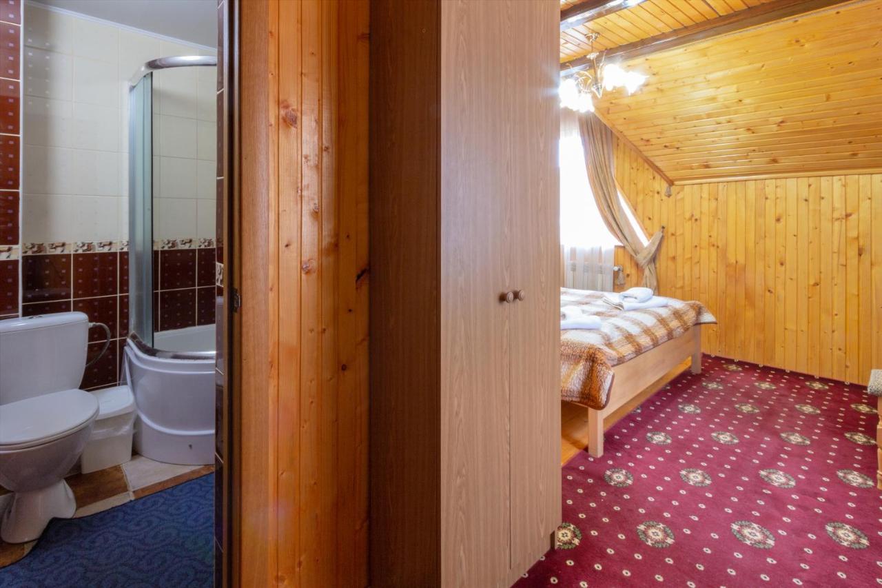 У Мар'Яни І Назара Hotell Jaremtje Exteriör bild