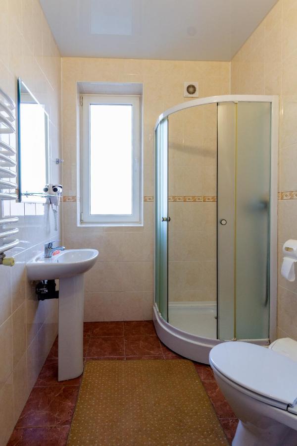 У Мар'Яни І Назара Hotell Jaremtje Exteriör bild