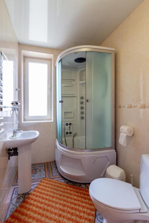 У Мар'Яни І Назара Hotell Jaremtje Exteriör bild